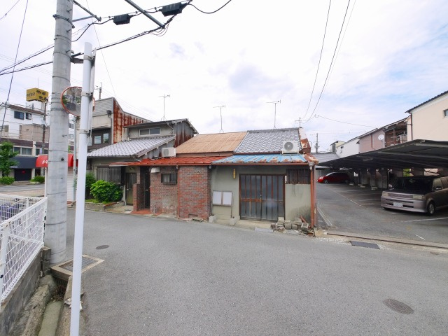 平野貸家店舗の周辺