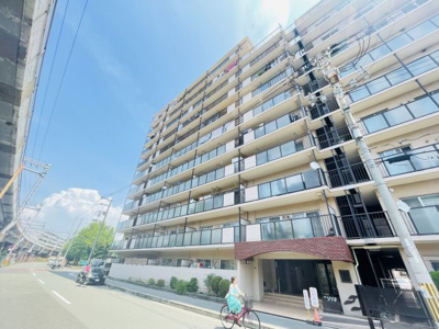【外観】 | マンハイム弁天町 | ■SRC造11階建、総戸数177戸の管理体制良好なマンション。公園や小学校も近い緑豊かな住宅地