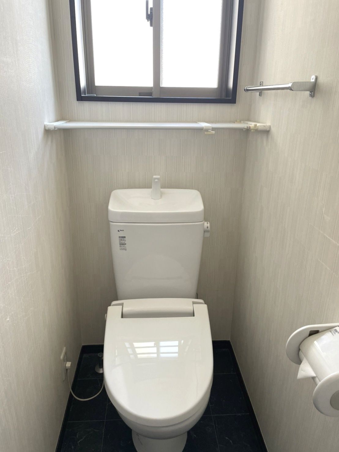 岸和田市磯上町6丁目　戸建のトイレ