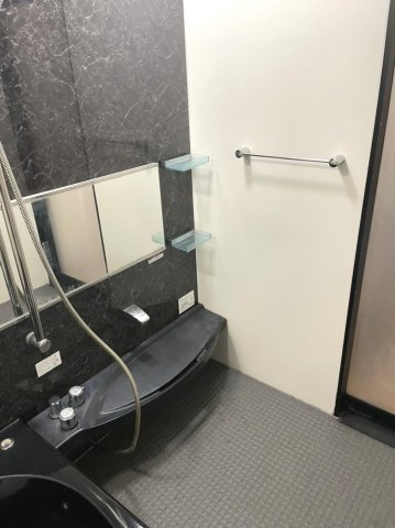 岸和田市磯上町6丁目　戸建の浴室