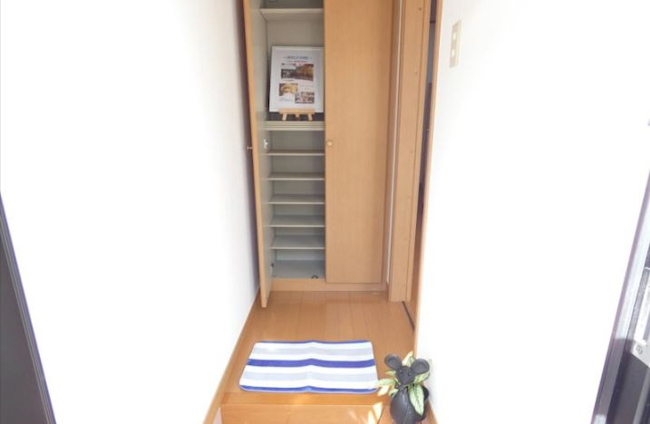 gracia弐番館の玄関