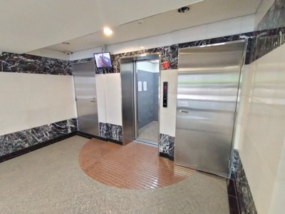 【その他共用部分】 | クレール大手前ソリスト | エレベーターはモニタ付きで乗り合い時も安心です♪