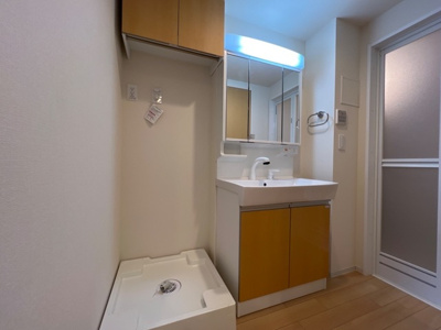 【洗面所】 | Eternal J