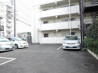 【駐車場】 | 平置き駐車場です。