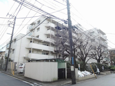 【外観】 | 鶴見ビューハイツ | 総戸数４３戸、１９８３年１月築、管理人は日勤勤務につき管理体制良好です♪