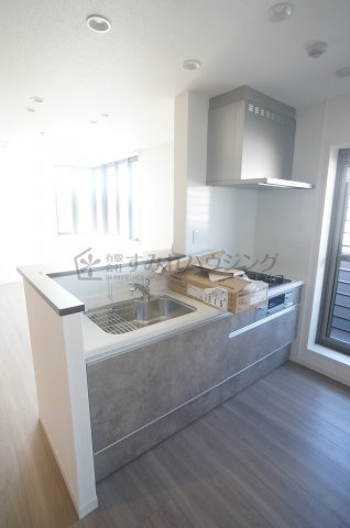 シャーメゾン　エクラージュ　中山寺南のキッチン