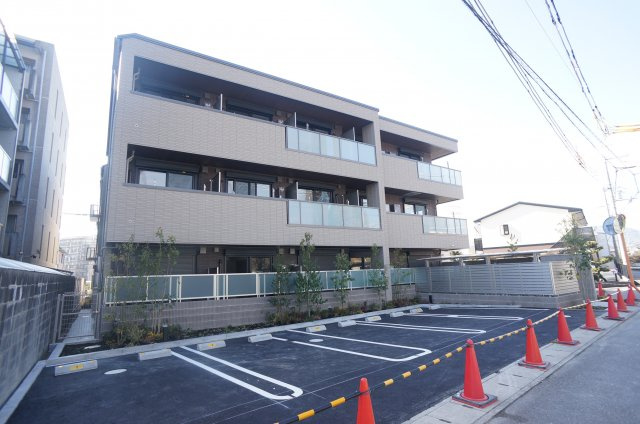 シャーメゾン　エクラージュ　中山寺南の外観