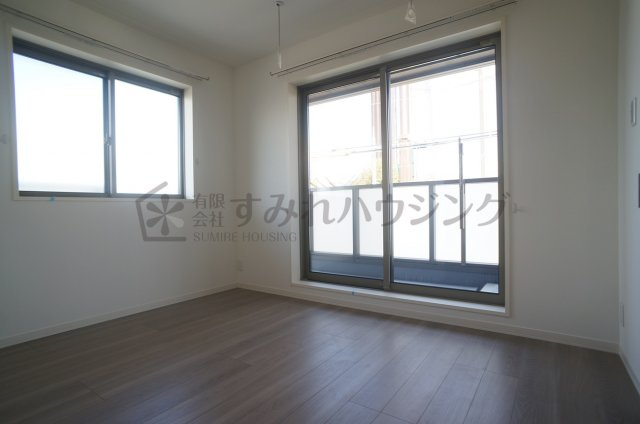 シャーメゾン　エクラージュ　中山寺南の寝室