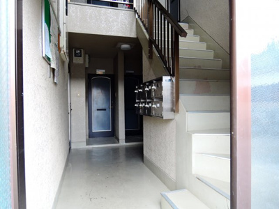 【エントランス】 | アーバンコート上牧