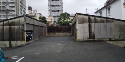 【外観】 | 中田シャッター付ガレージ（線路沿い）