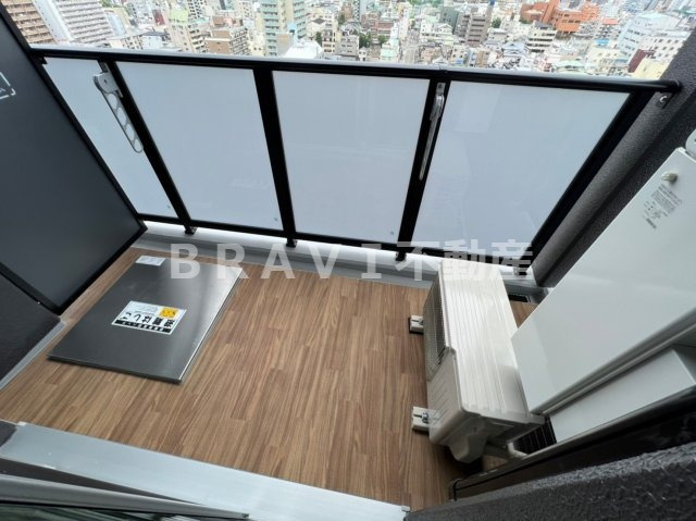 アドバンス上町台シュタット　BRAVI不動産のバルコニー|【アドバンス上町台シュタット】暖かな日差しのふりそそぐバルコニー