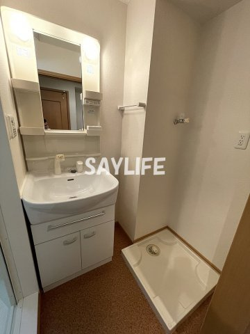 アダージェ小路の洗面所