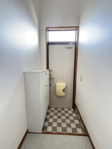 西皆生スカイタウンB棟の玄関
