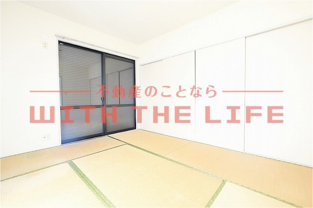 グリーンエクセル小森野B【キャッシュバック対象物件】の和室|専用の収納スペースです