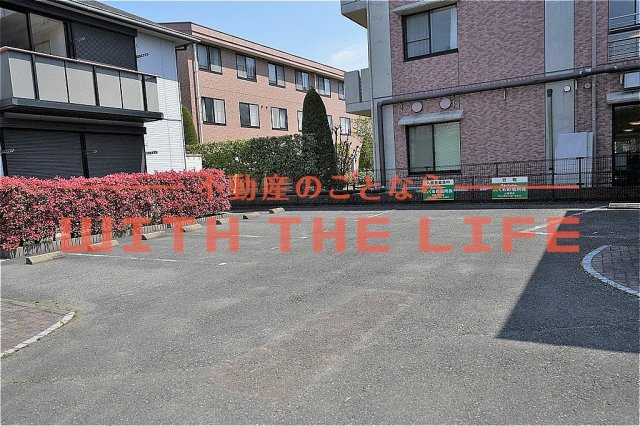 グリーンエクセル小森野B【キャッシュバック対象物件】の駐車場|駐車場があります