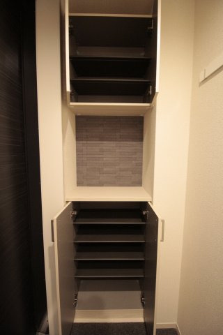 【玄関】 | Concord Benten | シューズボックス完備♪