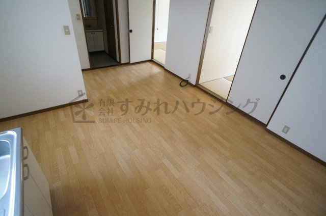 ミューズハイツの居間・リビング