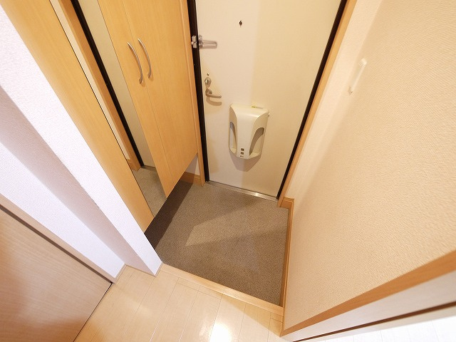 ヴィラ　ウェストⅡの玄関|毎日通る玄関はこちらです