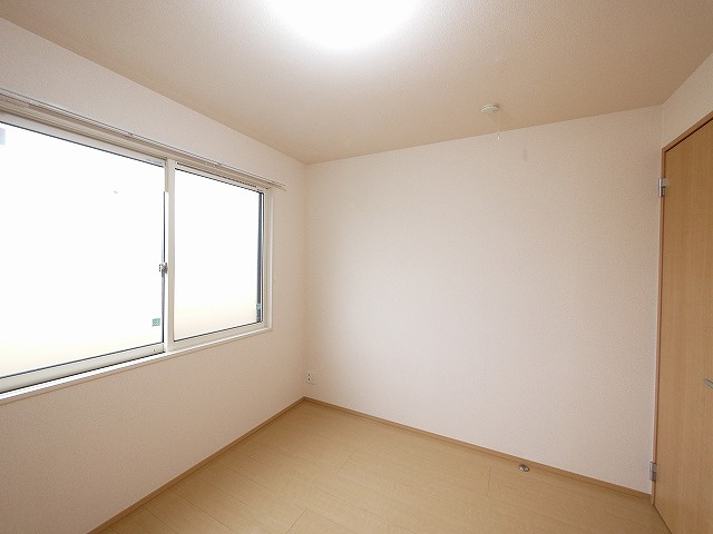 ヴィラ　ウェストⅡの洋室|ゆったりした洋室です