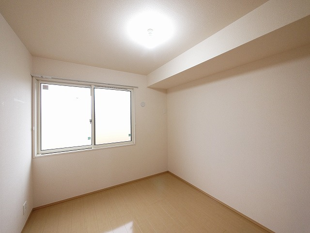 ヴィラ　ウェストⅡの子供部屋|お子さんと一緒に遊べます