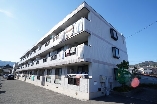 クレスト宝塚の外観