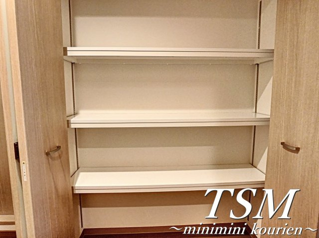 彩テラスの収納|玄関ホールにある収納