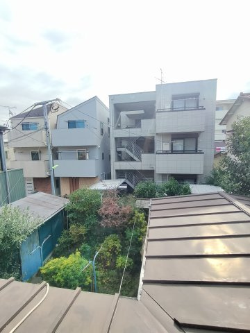 【展望】 | 室内からの眺望です。