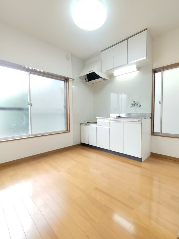 【キッチン】 | ゆとりのある、キッチンスペースです。
