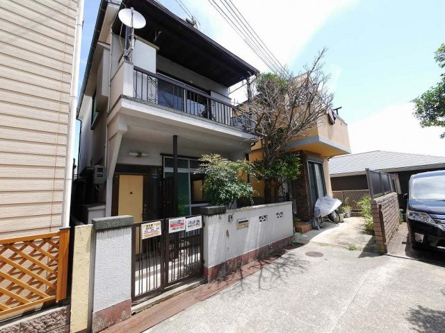 垂水区向陽3丁目2-10戸建の外観