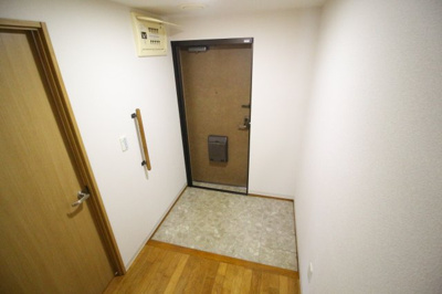 【玄関】 | イレブン若松