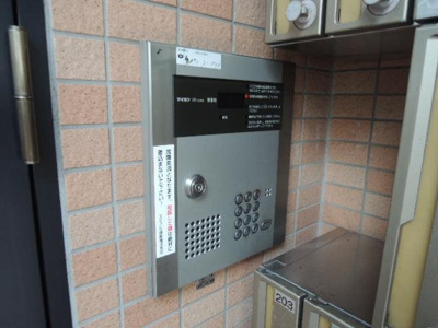 【セキュリティ】 | ブランドール本田 | オートロック完備です