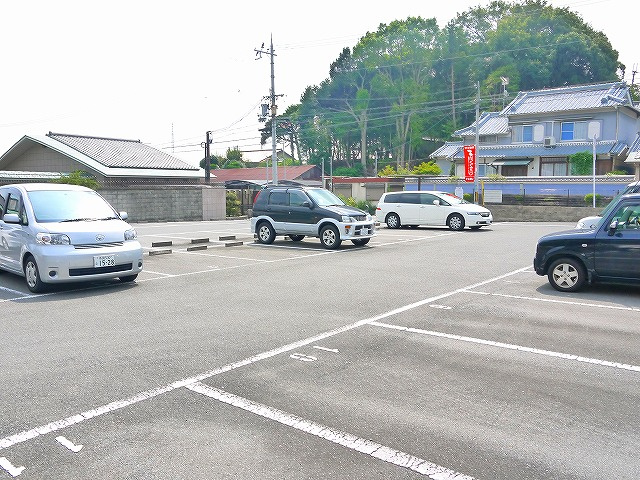 すいえん駐車場の外観