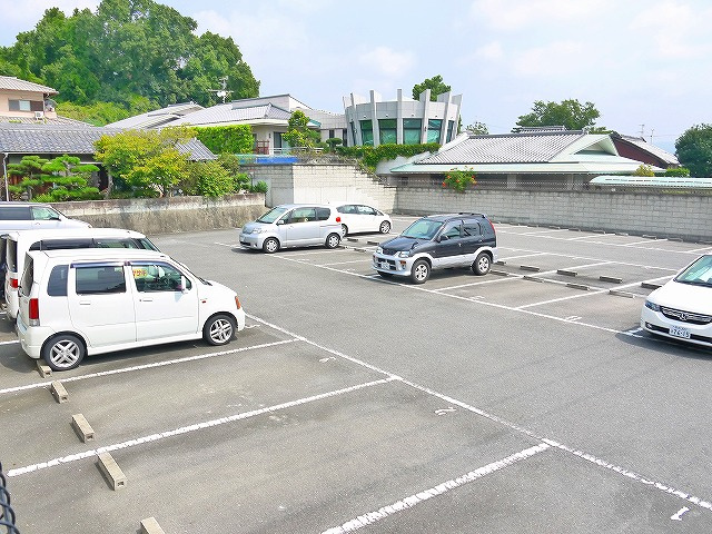 すいえん駐車場の外観