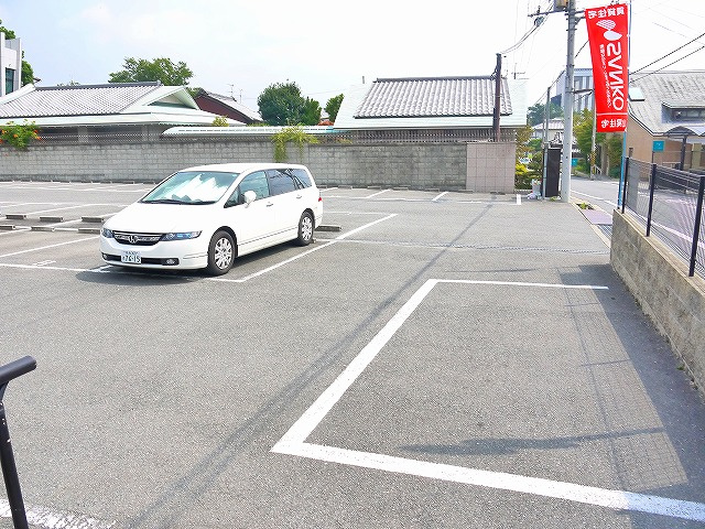 すいえん駐車場の外観