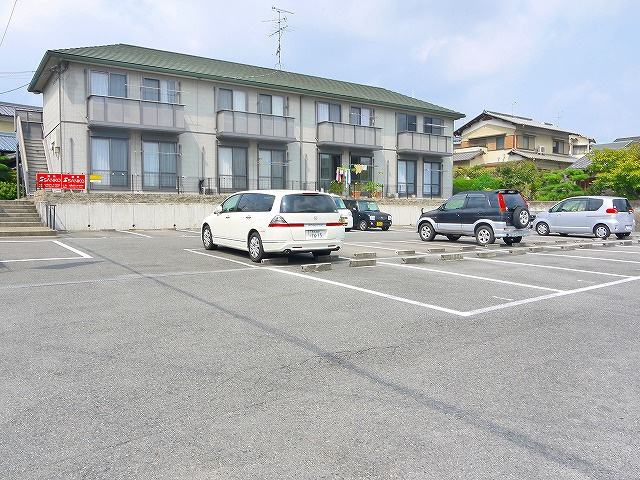 すいえん駐車場の外観