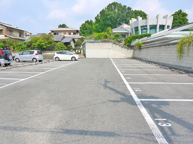 すいえん駐車場の外観