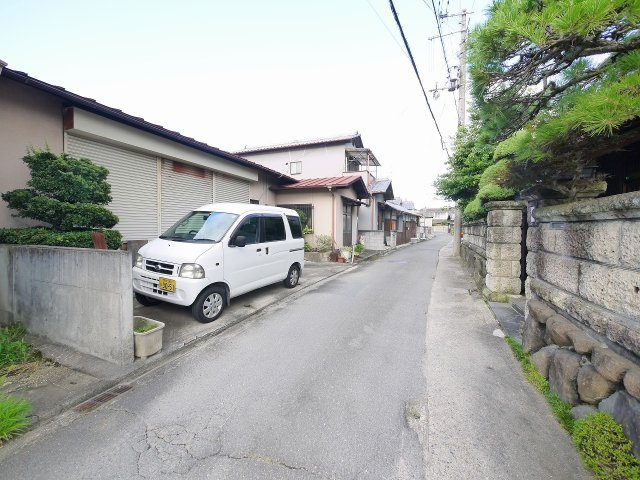 森本倉庫の周辺