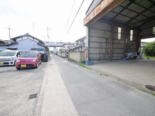 森本倉庫の周辺