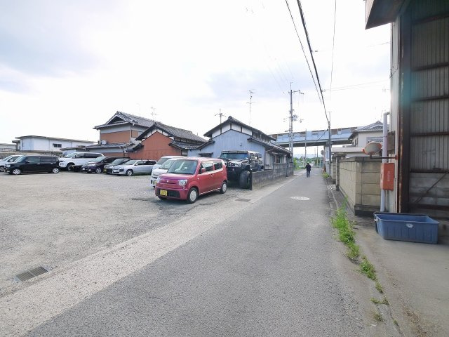 森本倉庫の周辺