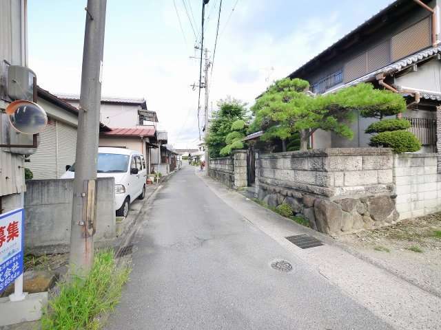 森本倉庫の周辺