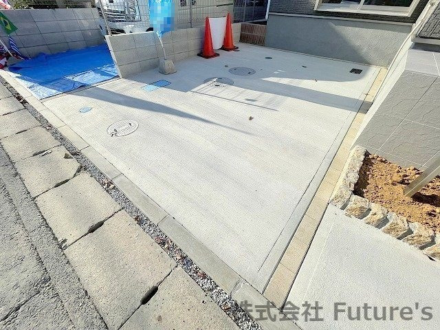 八潮市古新田　新築戸建　全2棟　1号棟の駐車場|カースペースは1台になります。