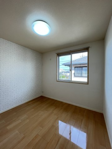 プレステージ東福原の洋室