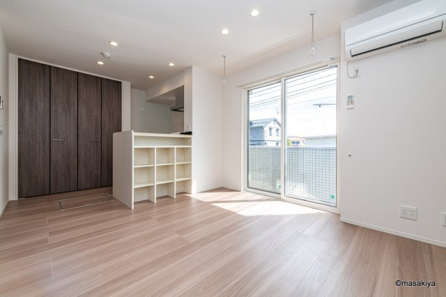 CUBEの居間・リビング