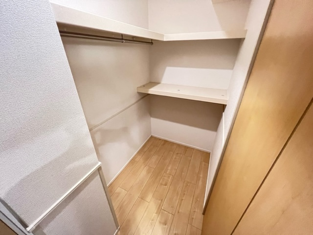コンソラータの収納