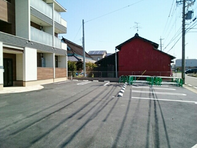 【駐車場】 | ファー ビヨンド Ⅲ