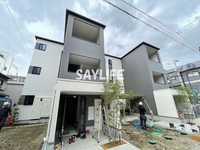 大阪市城東区東中浜９丁目のアパートの外観