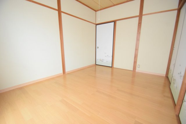 【寝室】 | 使い勝手のいい寝室です