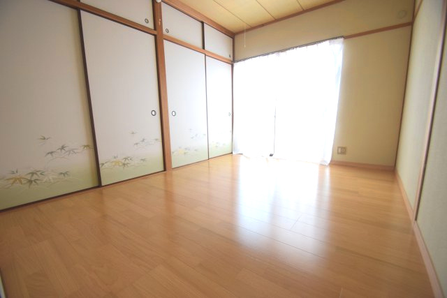 【寝室】 | 落ち着いて過ごせるお部屋なので、寝室にいかがでしょうか