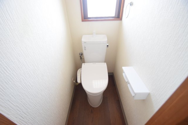 【トイレ】 | 落ち着いた色調のトイレです