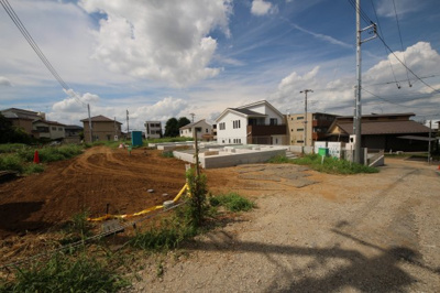 【前面道路含む現地写真】 | 鴻巣市大間1期～新築分譲住宅～ | 2022/7/28撮影